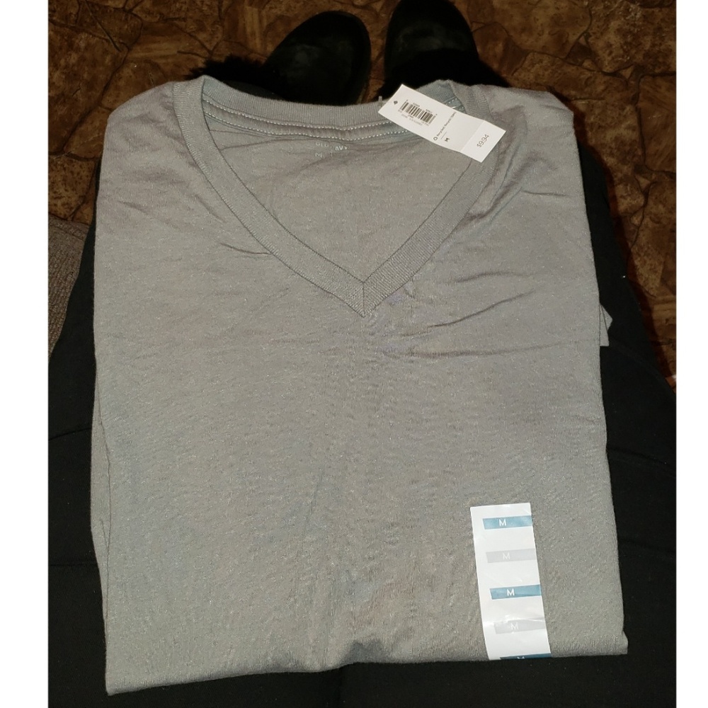Mens V-Neck Tee